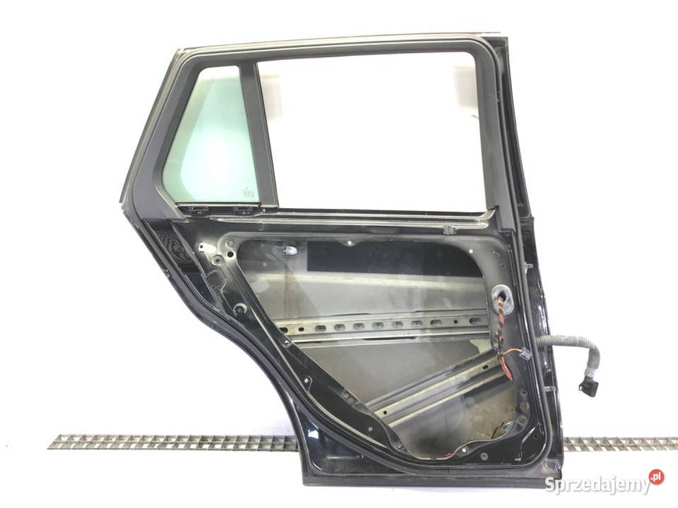 DRZWI LEWY TYŁ MERCEDES W204 Kombi 0715