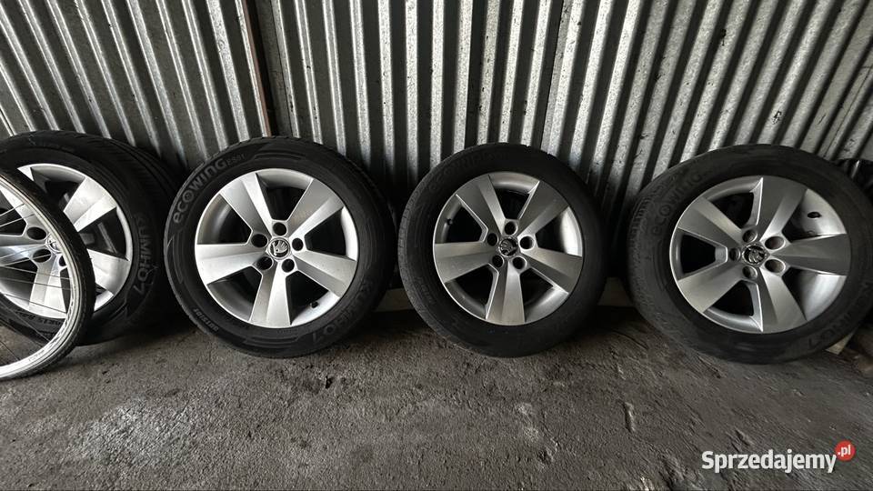 Skoda Rapid 20162017 srebrny Ciele sprzedam