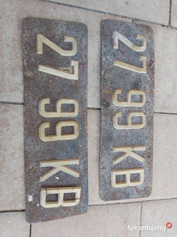 Tablice retro z czasów PRL dwie sztuki jako osobowe małopolskie Wola Dębińska sprzedam