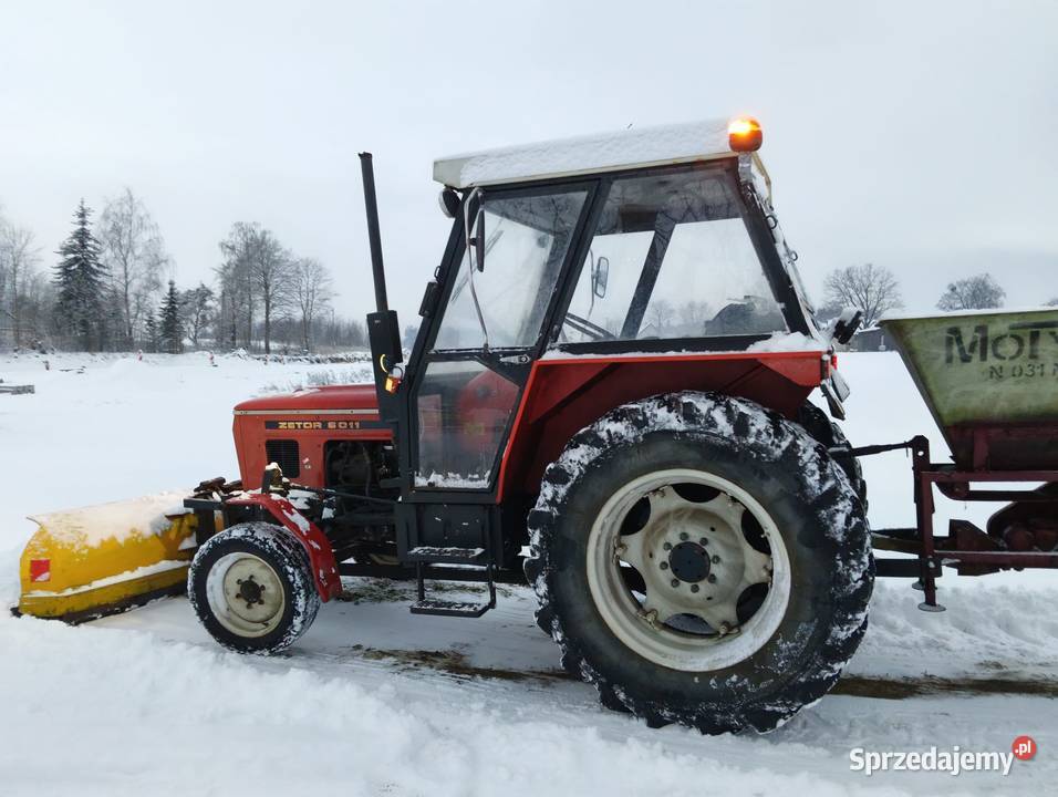 Ciągnik Zetor 6011 z pługiem i solarką Nowa Karczma