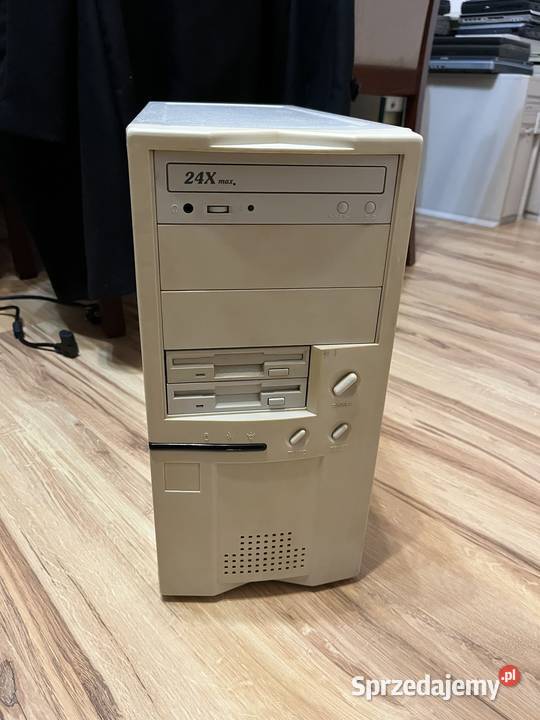 Zabytkowy komputer PC AT Pentium 100MHz Klasy Pentium III i słabsze Brzana
