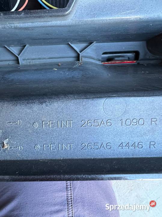 RENAULT TRAFIC LAMPA TYŁ TYLNE 2016 PRAWA LEWA dostawcze małopolskie
