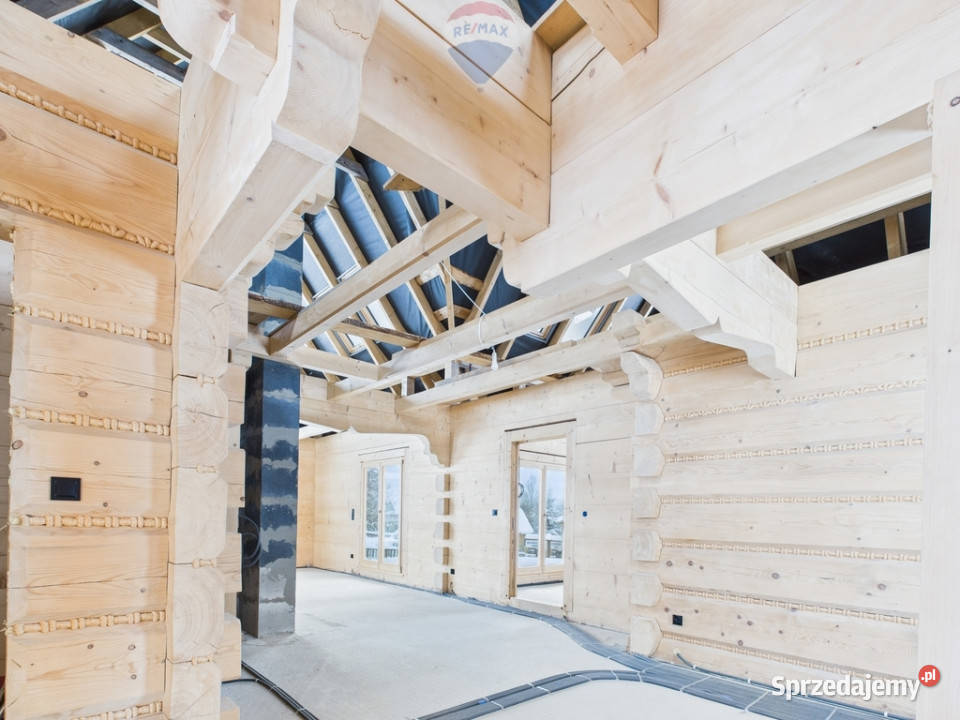 DOM Z BALI W KOŚCIELISKU