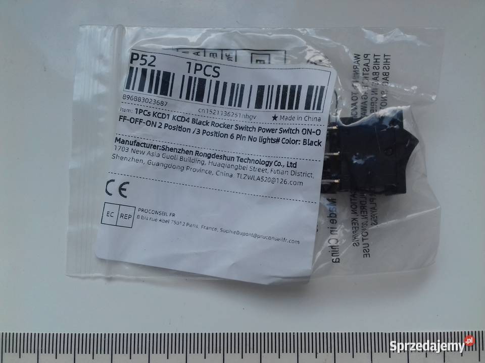 Prostokątny przełącznik kołyskowy wpuszczany Włączniki i ściemniacze