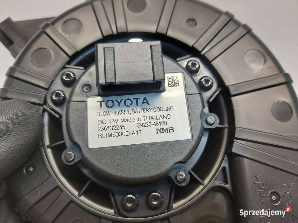 LEXUS RX500H V 5 2023 WENTYLATOR BATERII PRAWY