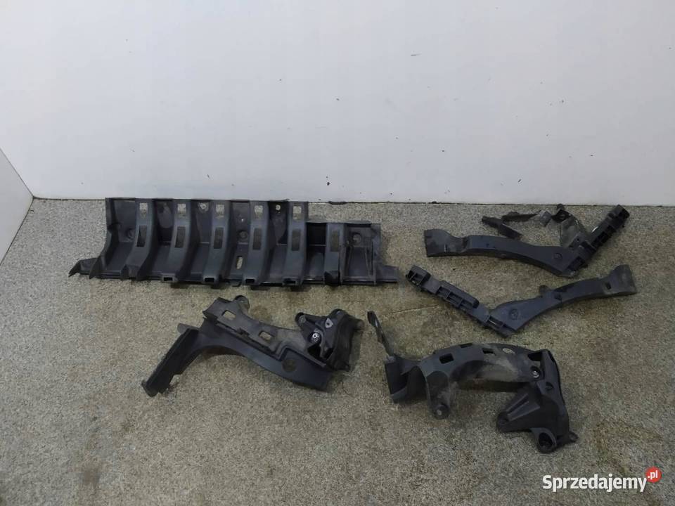 ŚLIZG ZDERZAKA TYŁ KOMPLET Peugeot 3008 I Rok produkcji 2010