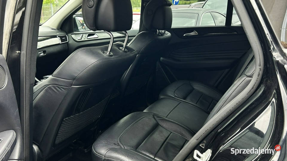 Mercedes GLE 350 Salon FV23 Pneumat HUD Wentyle lakier metallic Mercedes-Benz Gdynia