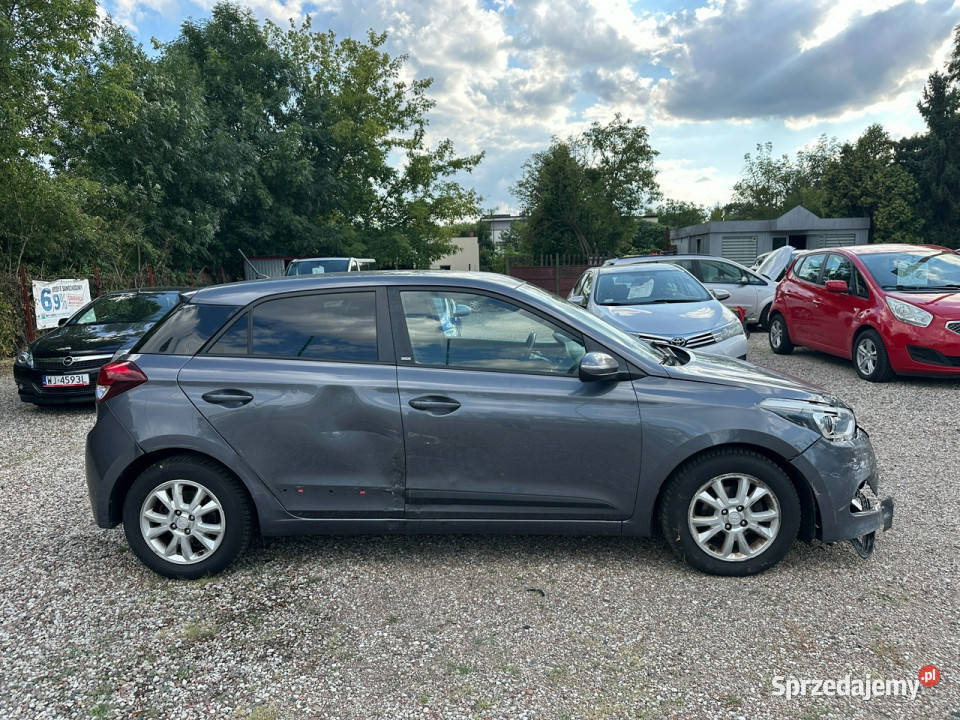 Hyundai i20 Salon PolskaBogata wersjaOdpala lakier metallic mazowieckie Warszawa