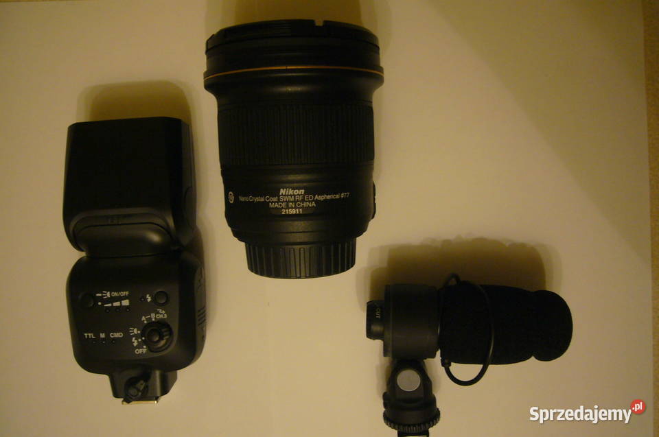 NikonLampa błyskowa obiektyw mikrofon sprzedam