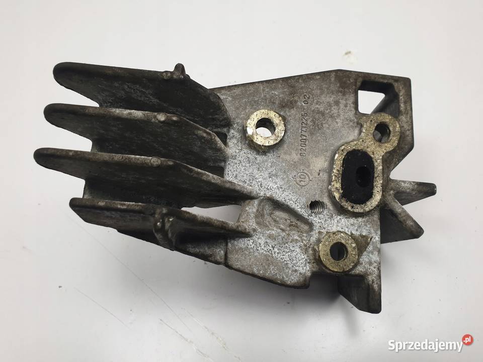 Renault Megane III 15 DCI ŁAPA UCHWYT wtrysk DPF osobowe Zawieszenie silnika Chełm sprzedam