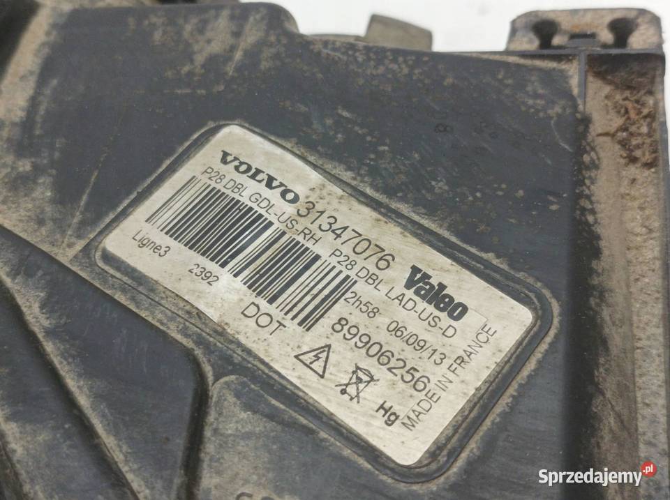 LAMPA PRZÓD PRAWA LIFT XENON 31347076 Volvo XC