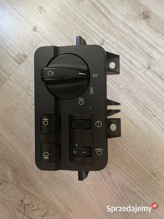 BMW E46 przełącznik włącznik świateł BMW 6131 6 Nowa Sól