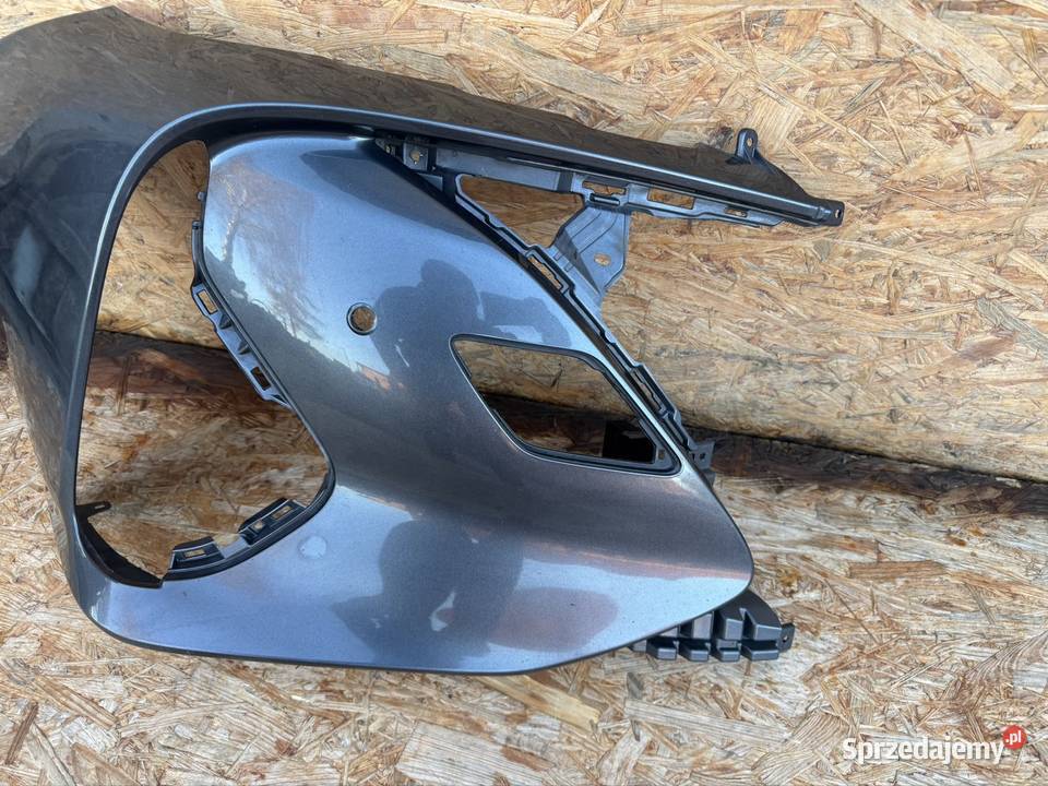 Narożnik zderzaka przód prawy rh Toyota prius Karoseria Sieraków