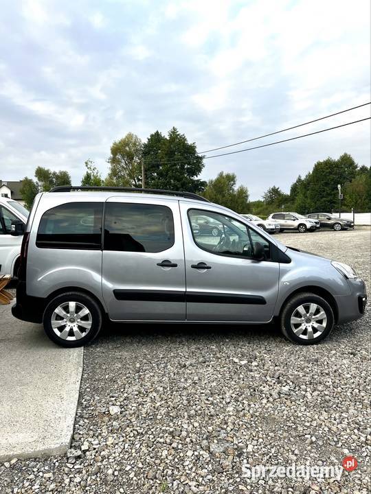 Citroen Berlingo 2017r aluminiowe felgi Samochody osobowe Tomaszów Lubelski sprzedam