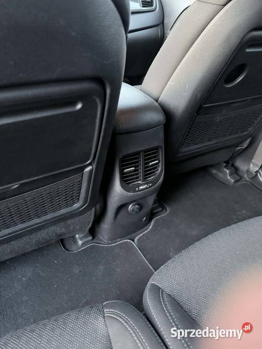 Kia Carens 17 CRDI 141 Stan 7mio Osobowy