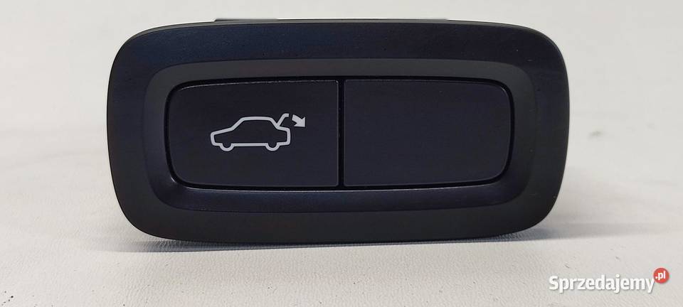 VOLVO XC40 PRZYCISK KLAPY BAGAŻNIKA 31674800