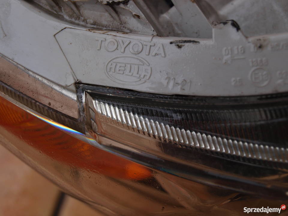 Toyota Hilux Lampa prawa 2005 2012r europa lampy przednie Kalisz
