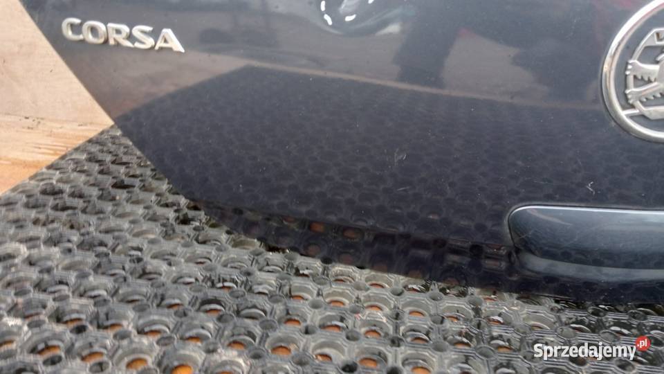 OPEL CORSA D HB 3D KLAPA TYŁ Z168 osobowe Zbierkowo sprzedam
