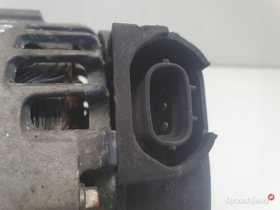 Hyundai i30 16 CRDI ALTERNATOR valeo 2611067