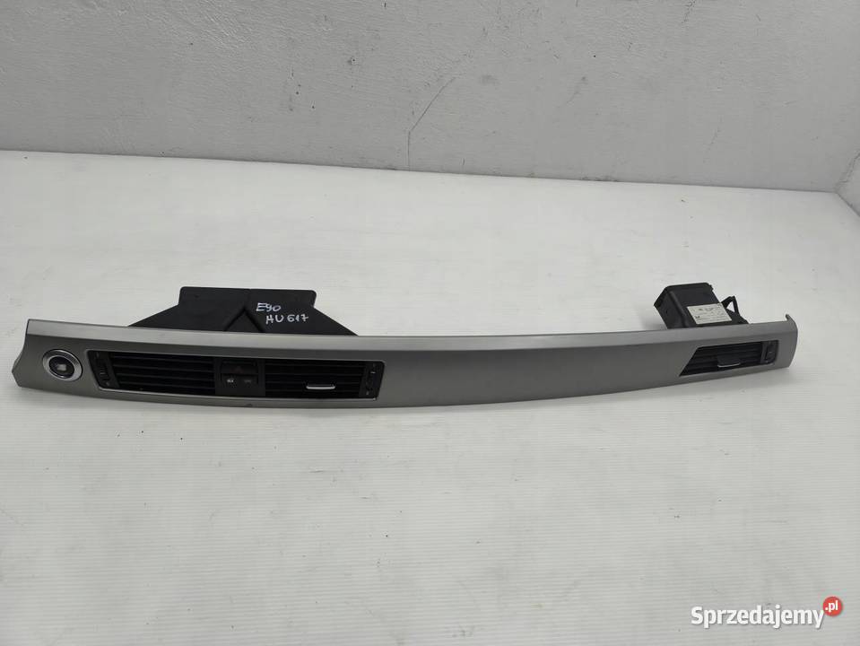 KRATKA SRODKOWA NAWIEWU DEKOR BMW E90 20B