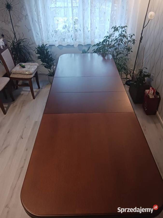 Solidny stół do salonu plus 6 krzeseł