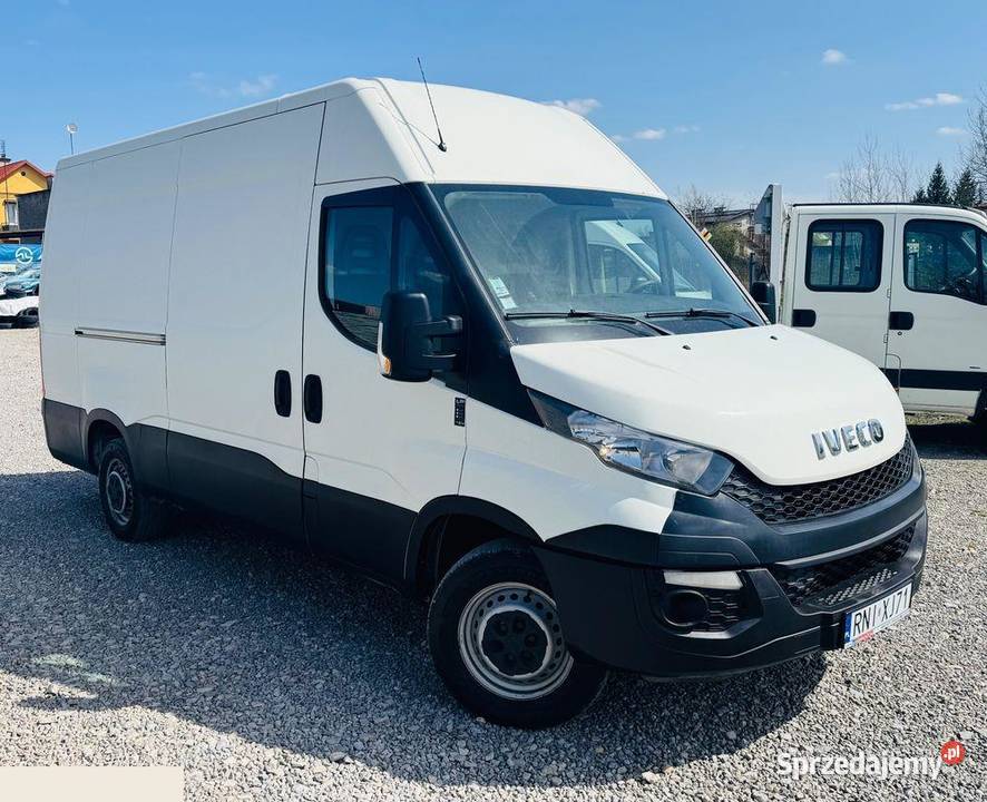 Iveco Daily 35S13 23 d 130 2017r Furgon Blaszak