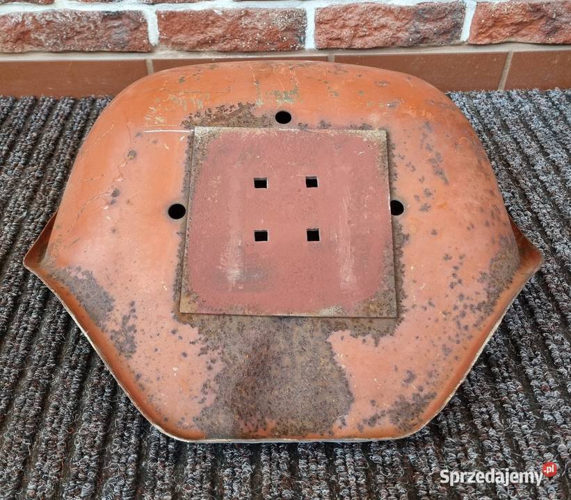 Siedzisko URSUS stare siedzisko hoker LOFT zachodniopomorskie Kołobrzeg