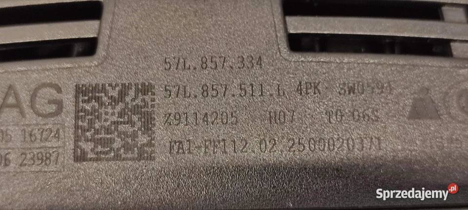 VW TAYRON LUSTERKO ŚRODKOWE 57L857334