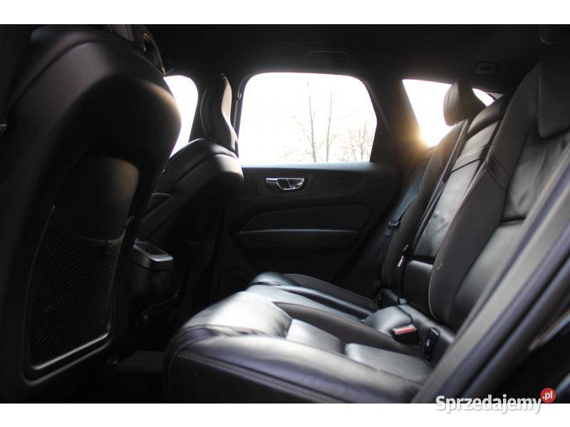 Volvo XC60 2020 prod AWD RDESIGN HAK SALON Warszawa