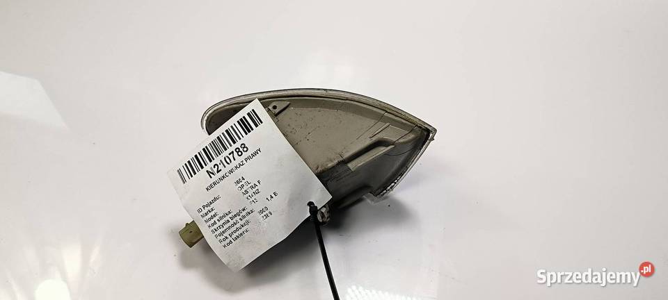 KIERUNKOWSKAZ PRAWY OPEL ASTRA F kujawsko-pomorskie Lipno