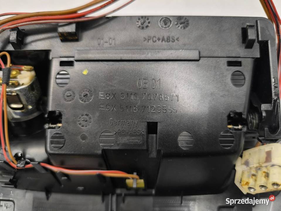 RAMKA KONSOLI TUNELU LEWARKA BMW E90 E91 7118034 osobowe
