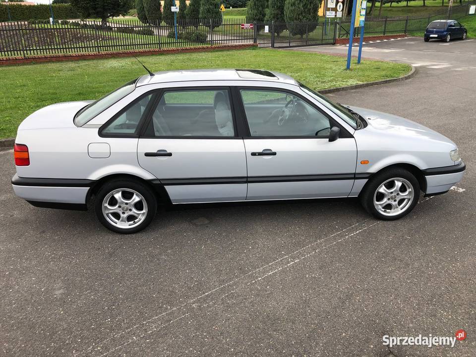 Volkswagen Passat B4 18 Benzyna sedan Rok produkcji 1994 Dobra