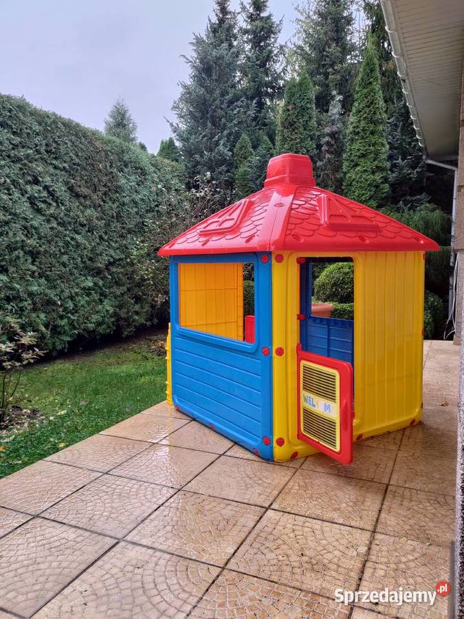 Dolu Duży domek ogrodowy z płotem wielkopolskie