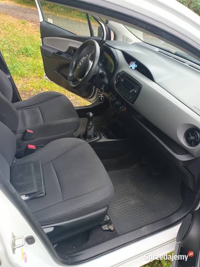 Zamiana Toyota Yaris 2017r 10benzGAZ Ekonomiczny manualna Yaris Kowary sprzedam