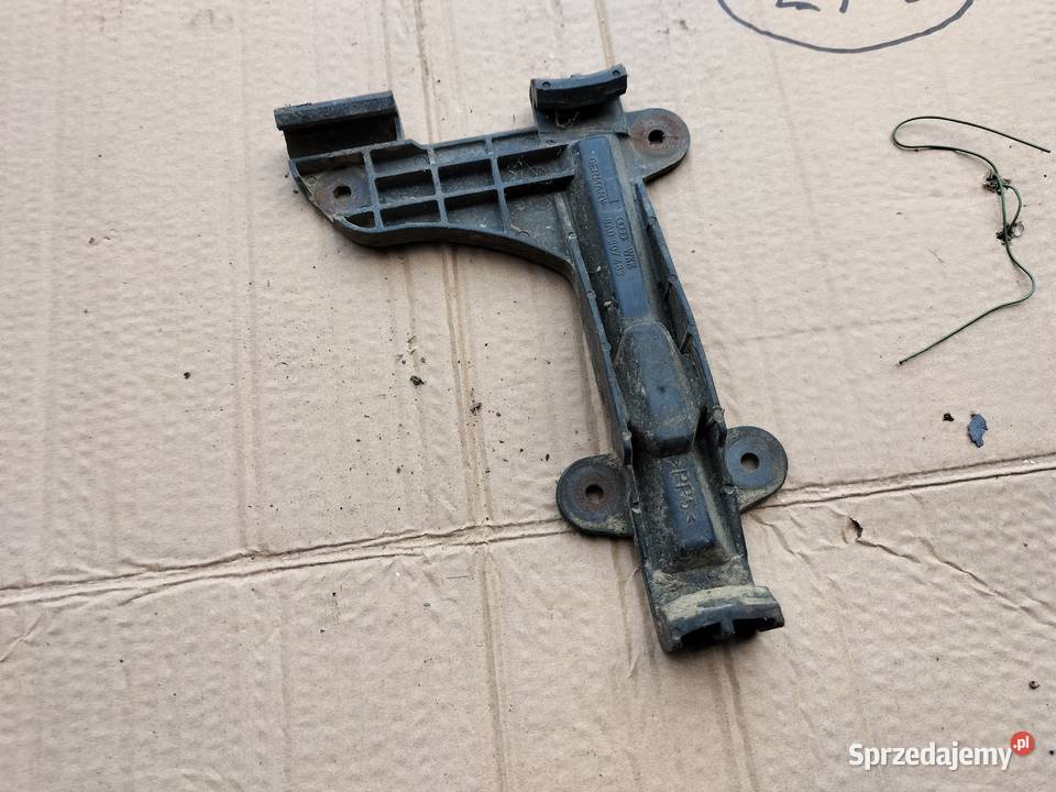 AUDI 80 B4 80B4 UCHWYT ŚLIZG ZDERZAKA Kamień-Kolonia