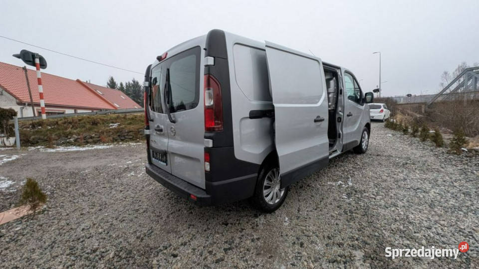 Opel Vivaro Long światła przeciwmgłowe Kamienna Góra