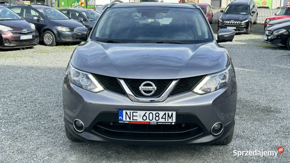 Nissan Qashqai Diesel 4X4 Bogato Wyposażony światła LED Elbląg