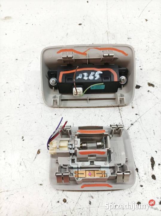 LAMPKA PODSUFITKI KOMPLET 7003A130 8401A149ZZ sprzedam