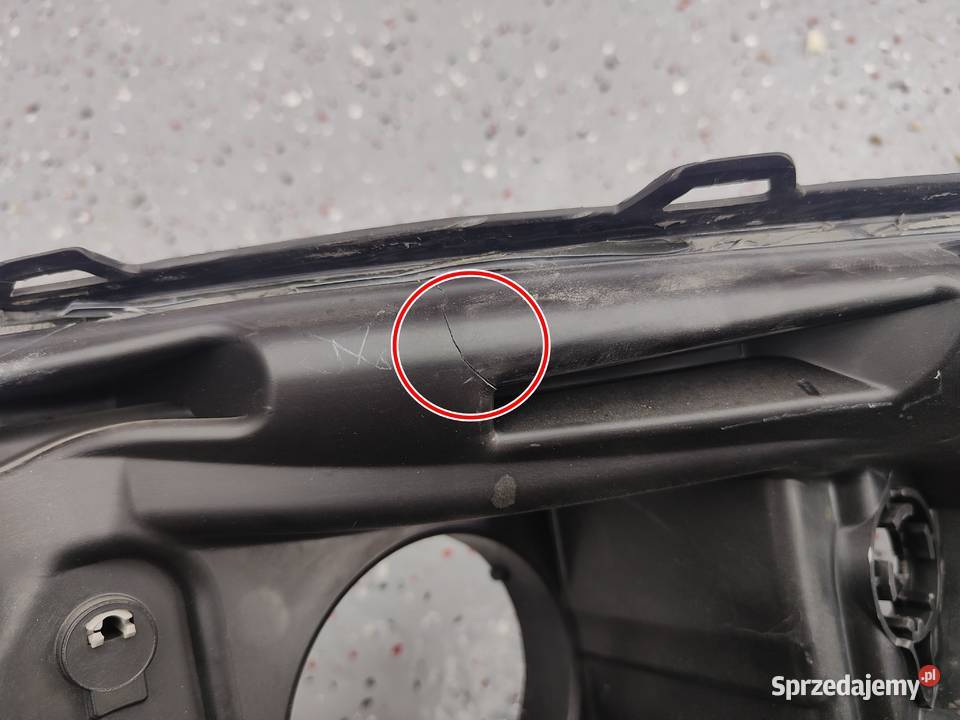 Lampa Renault Laguna III xenon skrętny na części Kielcza sprzedam
