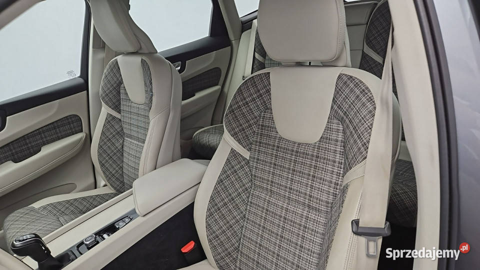 Volvo XC 60 D3 Momentum Pro Z Polskiego Salonu bluetooth