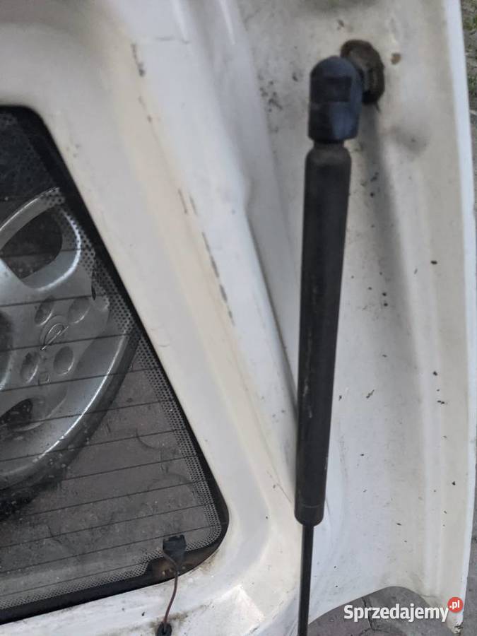 Polonez Kombi klapa tyl kpmpletna kratka