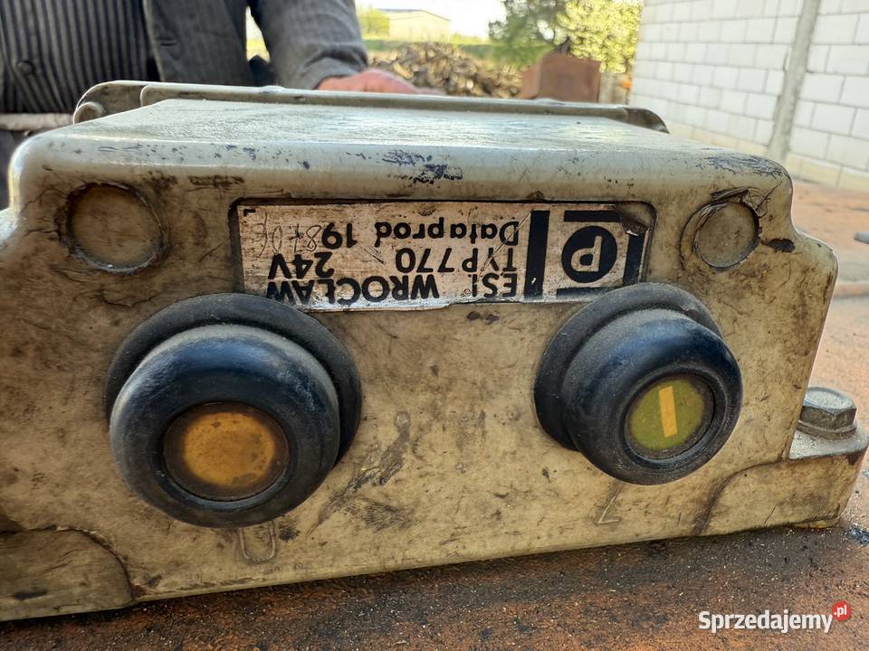 Wózek widłowy elektryczny Suchedniów 1987r maszt Sobienie-Jeziory sprzedam