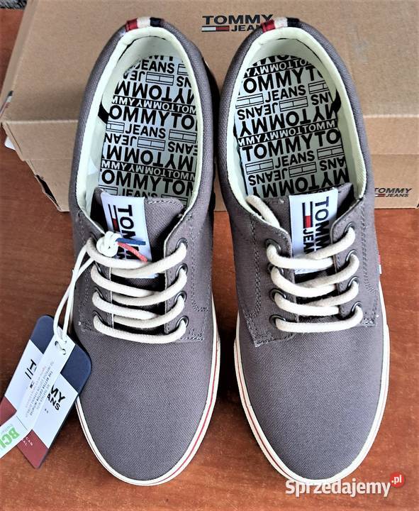 Tommy Hilfiger nowe sneakersy w kolorze szarym r Tommy Hilfiger Kraków sprzedam