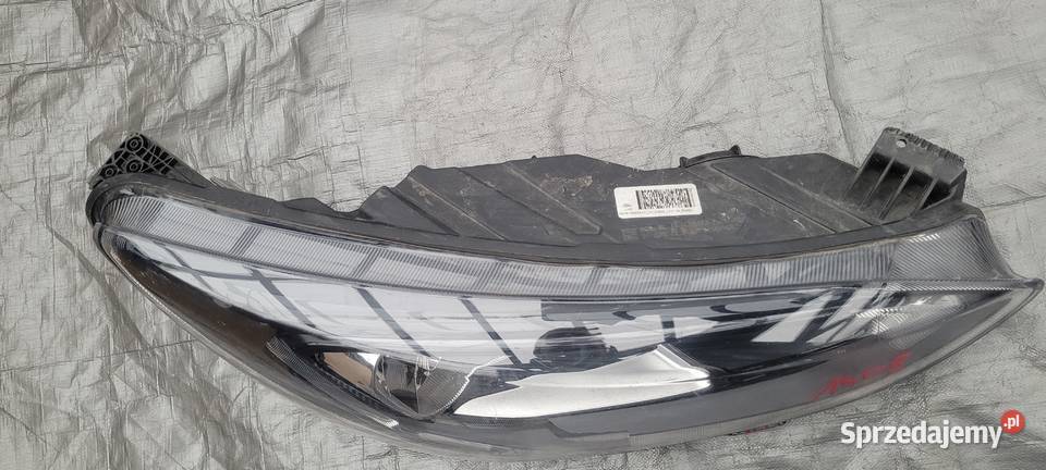LAMPA PRAWA REFLEKTOR PRAWY FORD FOCUS MK4 18 Ruda Śląska