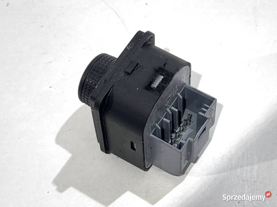 PRZEŁĄCZNIK REGULACJI LUSTEREK VW PASSAT B8 Panele sterowania, przełączniki