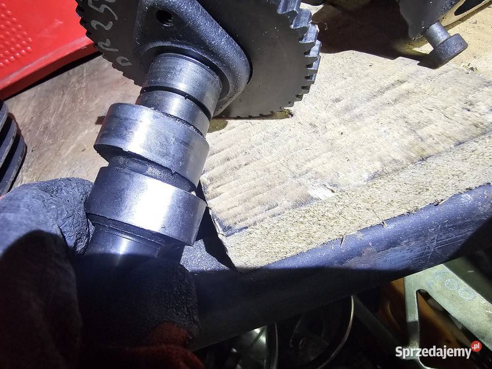 Suzuki DR 250 wałek rozrządu dr250 gn gn250 Jelenia Góra