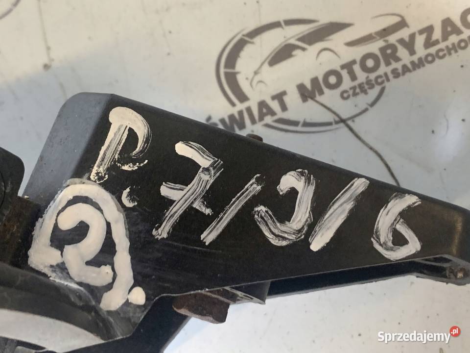 KIA SPORTAGE II LIFT 10r halogen prawy 92202030 Lampy przeciwmgielne Kielce