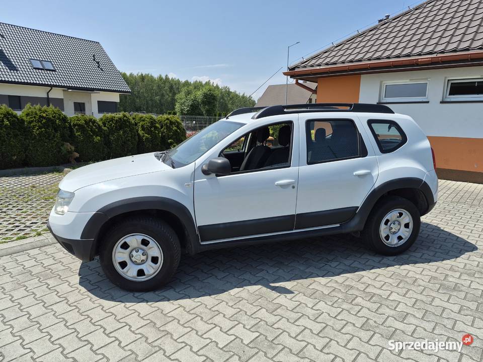 Dacia Duster Ładny stan Klimatyzacja Hak Relingi VAT marża Gniewczyna Łańcucka