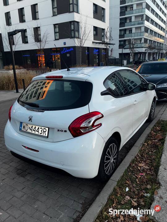 Peugeot 208 14 HDI z 2013r diesel 208 mazowieckie Warszawa