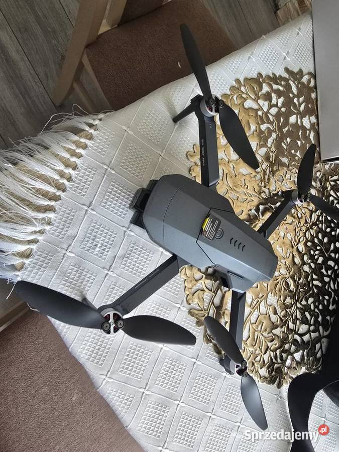 Dron SG907 Rudnik nad Sanem